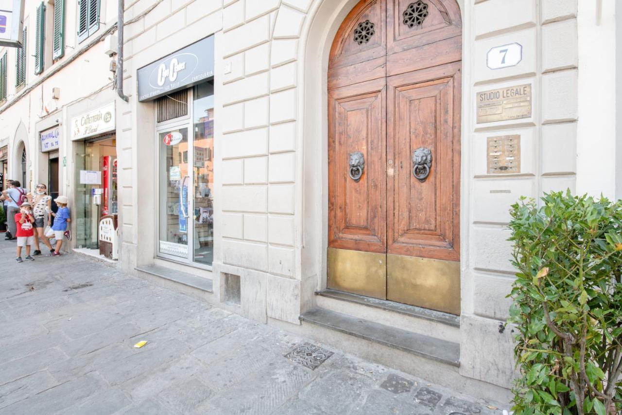 Piazza San Marco Studio Flat Firenze Bagian luar foto